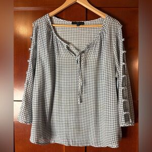 💚Fred David Blue and White Gingham Blouse With Lattice Sleeve